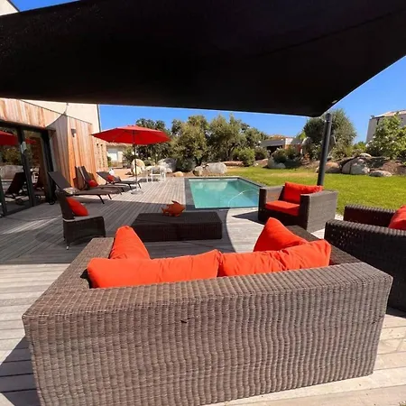 Marina - 5chb - Piscine - A Pied