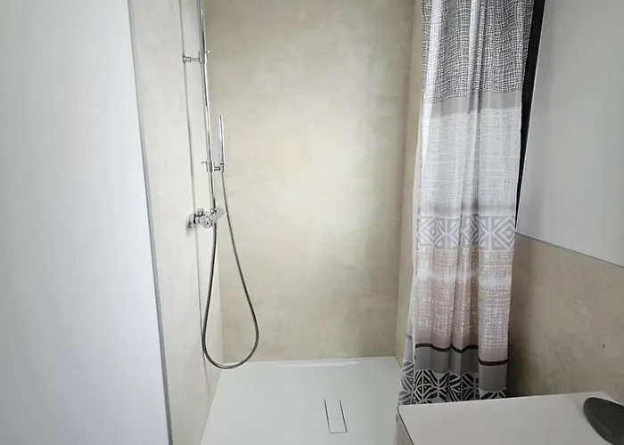 Marina - 5chb - Piscine - A Pied Villa *